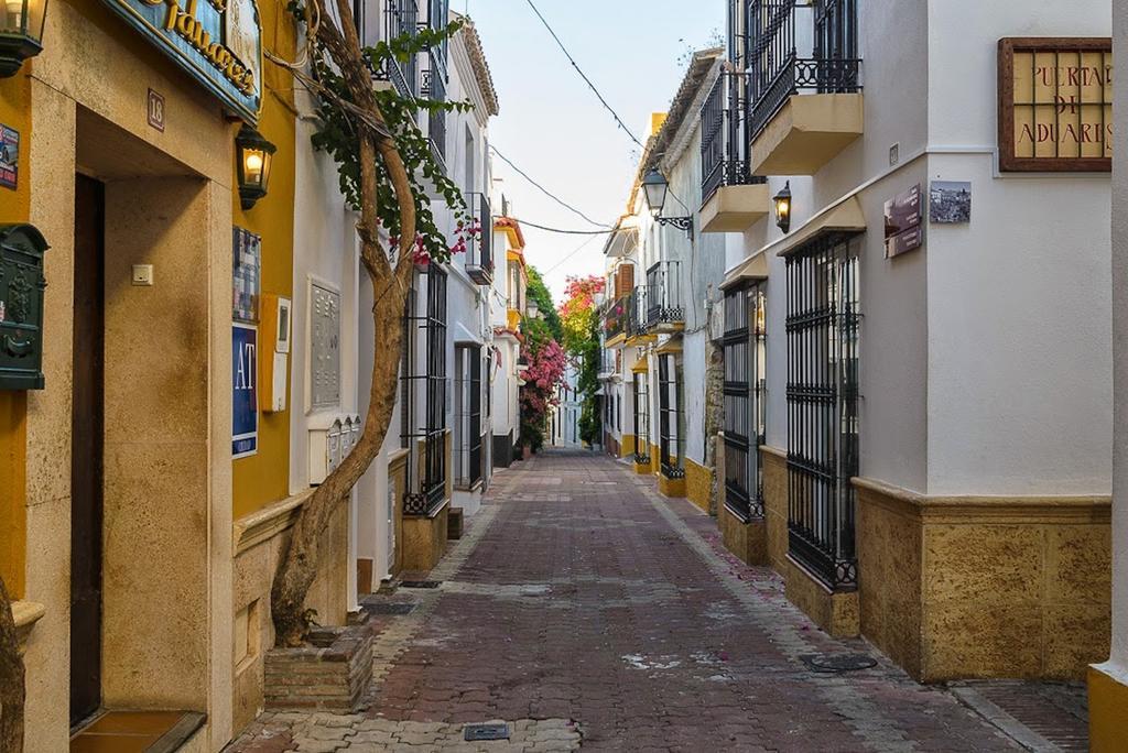 Puerta De Aduares Aparthotel Марбеля Екстериор снимка